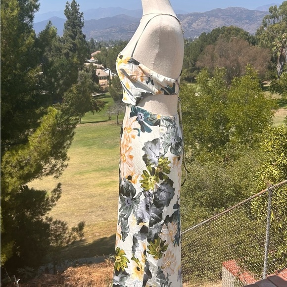 NWOT Petal & Pup Lace Up Floral Dress - Yellow and Green - Picture 2 of 9